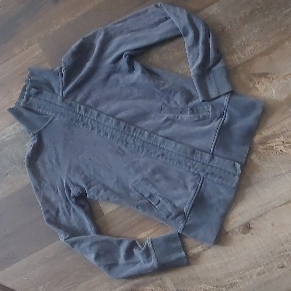 Roots zip up